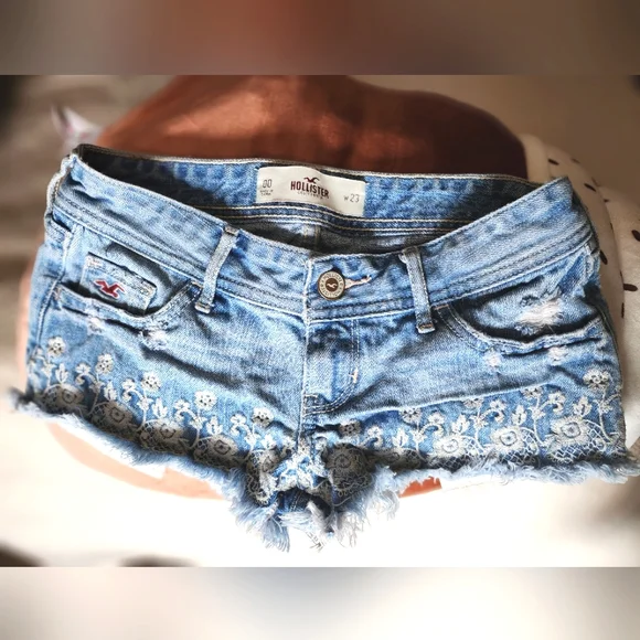 Hollister Shorts Hollister Juniors Size 0 Short Shorts Floral Stylish Cute Fit Poshmark